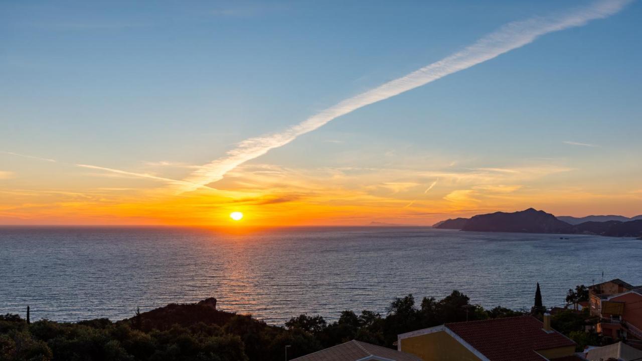 Dielino Amazing Sunset View Pentátion Exterior photo